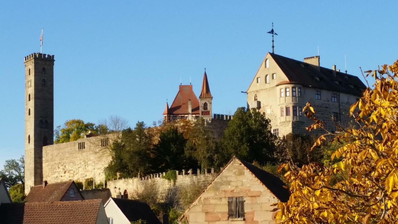Apartments Am Tor Abenberg エクステリア 写真